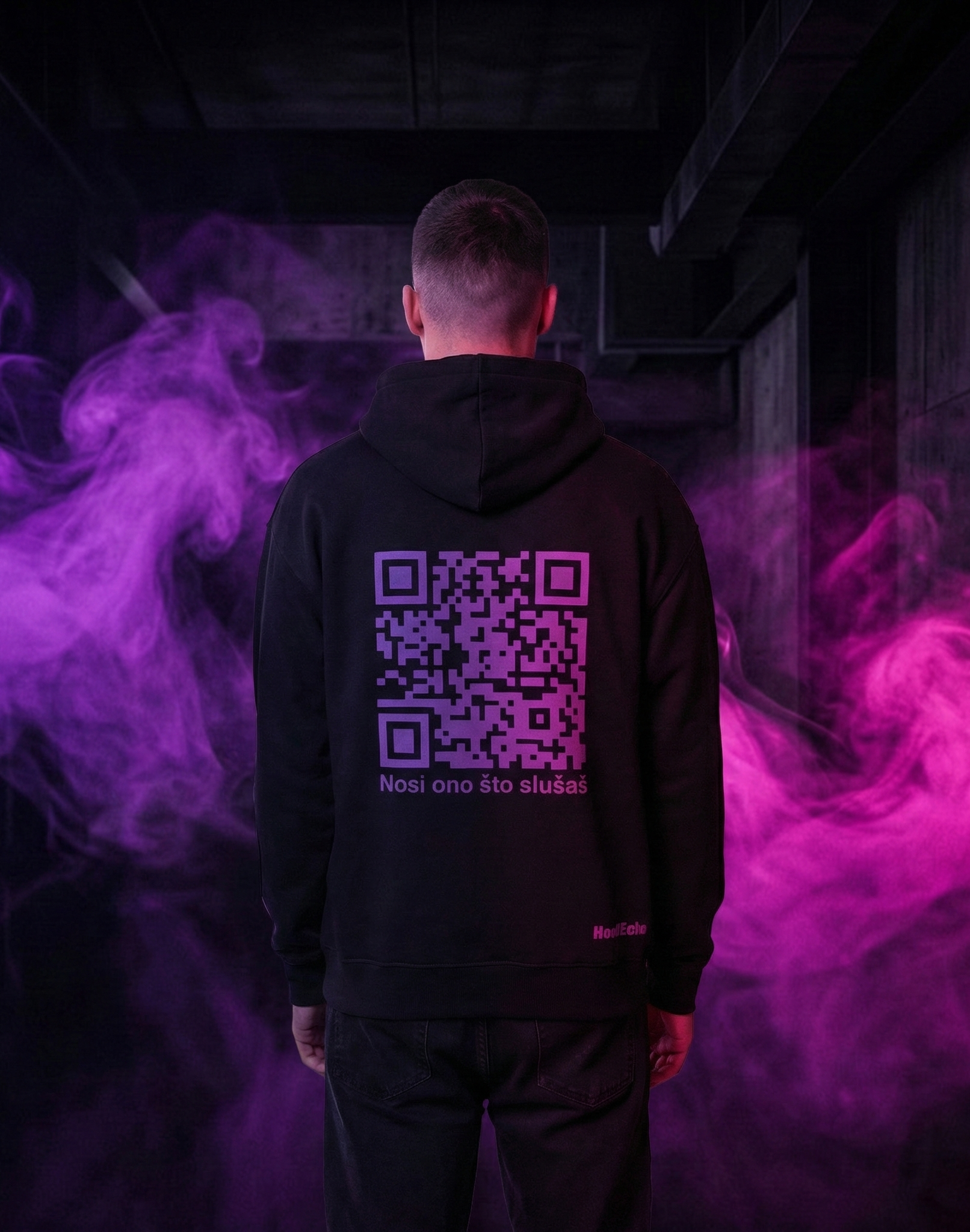 QR kod na duksu - HoodEcho